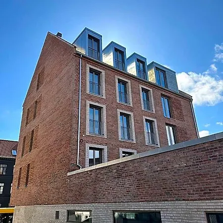 Lägenhetshotell Aura 3*